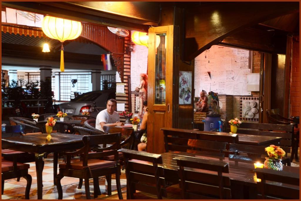 Gold Coast Inn Pattaya Ngoại thất bức ảnh